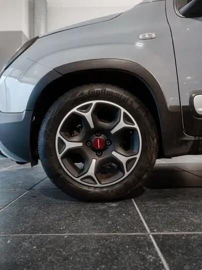 Fiat Panda Cross 1.0 FireFly Hybrid – Compatta, Robusta e Ibrida ️️