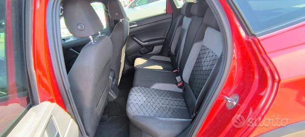 Volkswagen Taigo 1.0 TSI 110 CV DSG R-Line