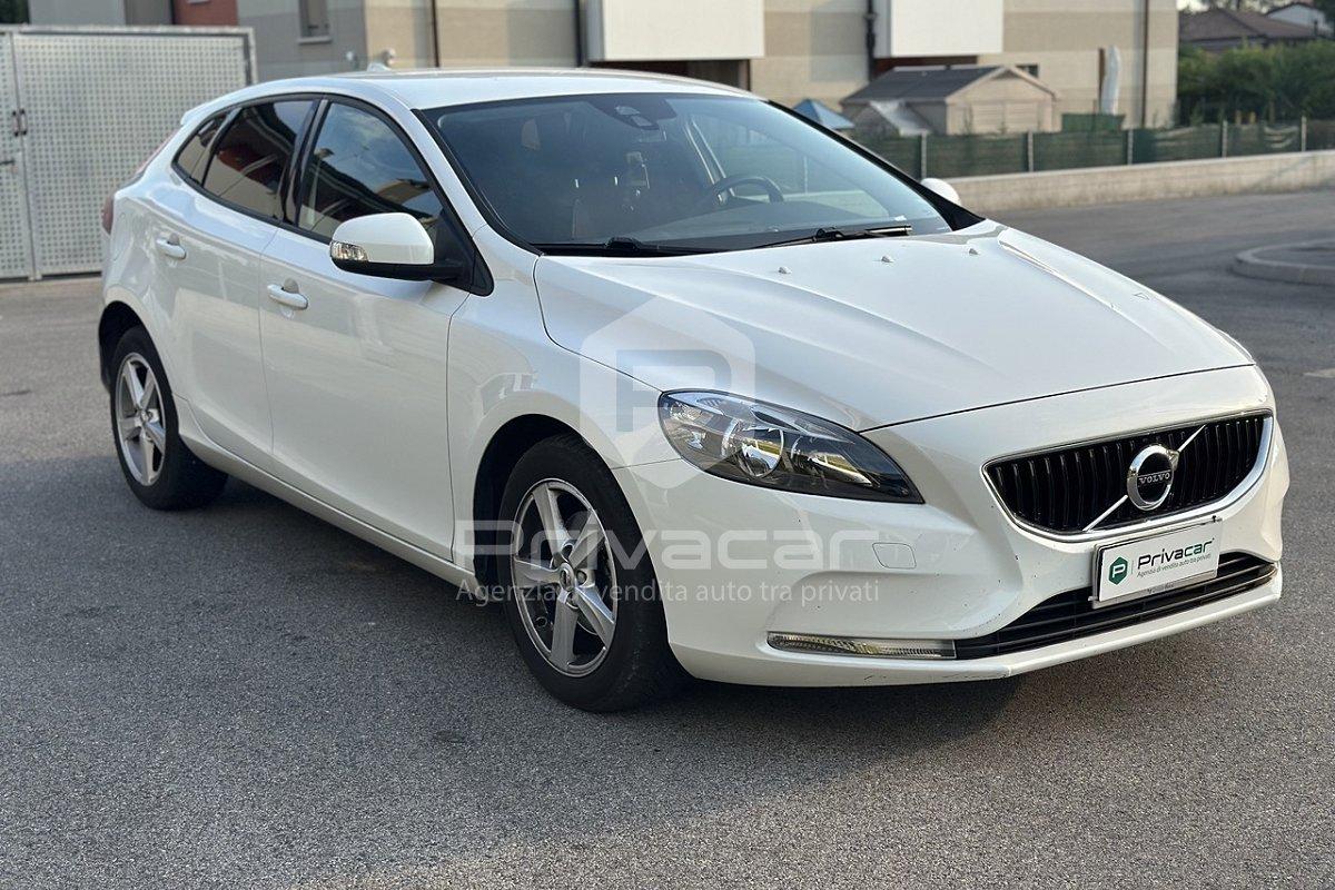 VOLVO V40 D2 Business