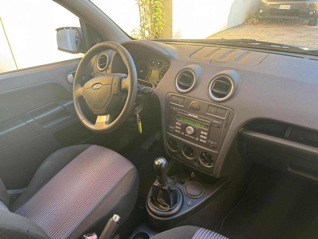 Ford Fusion 1.4 16v 5 p Gpl