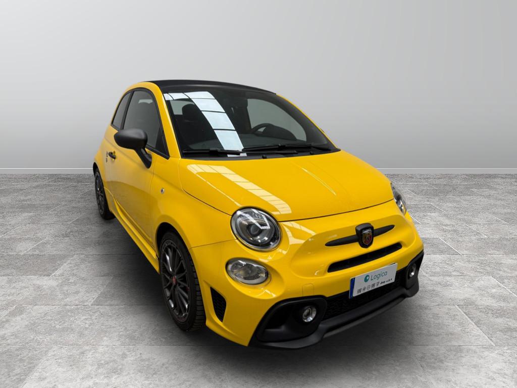 Abarth 595C 2016 - 595C 1.4 t-jet Competizione 180cv