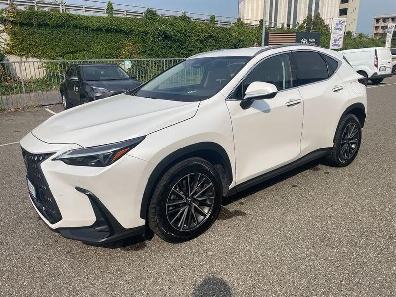 Lexus NX NX 450 Plug-in 4WD Premium