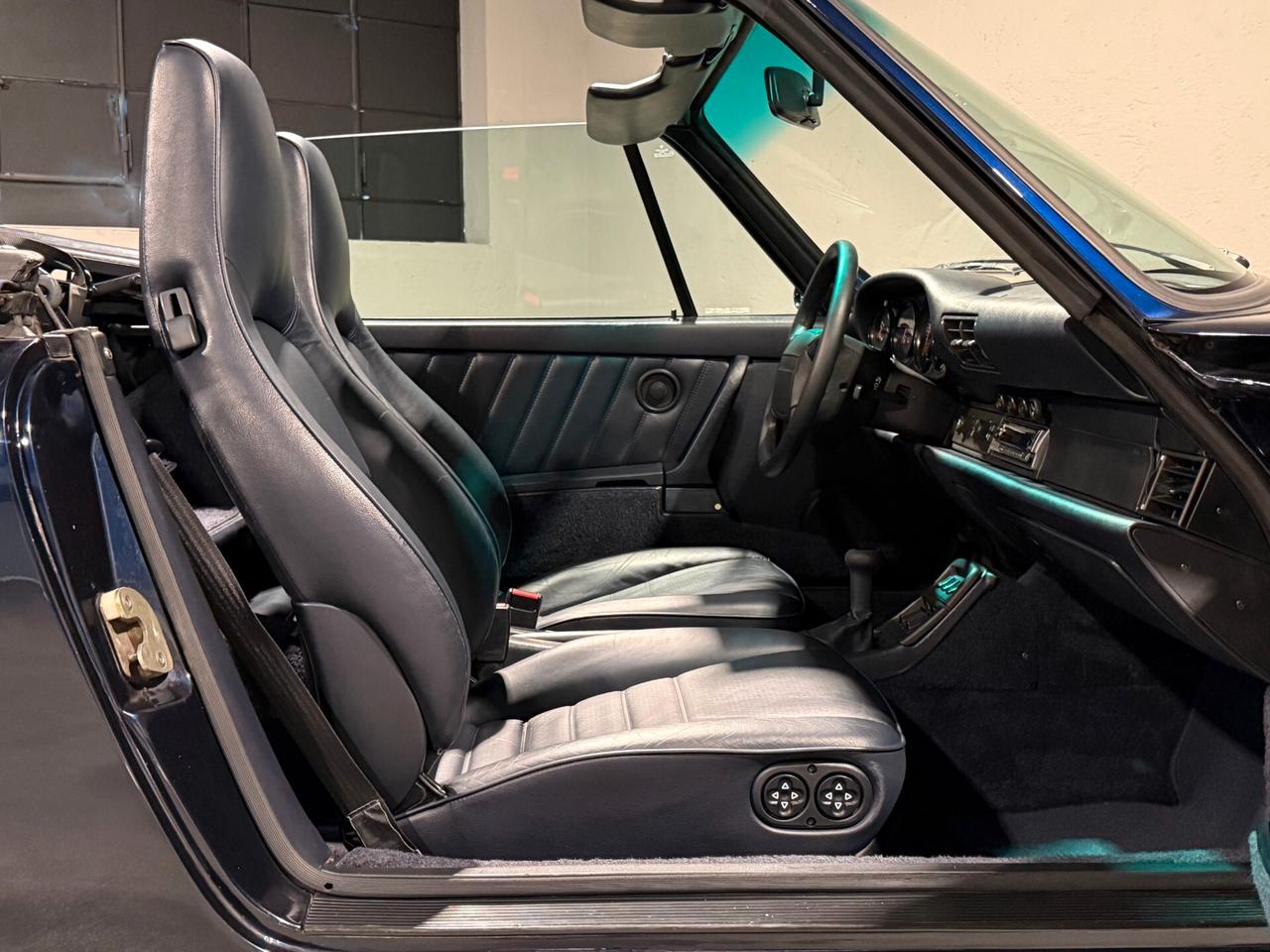 Porsche 911 Carrera 4 cat Cabriolet