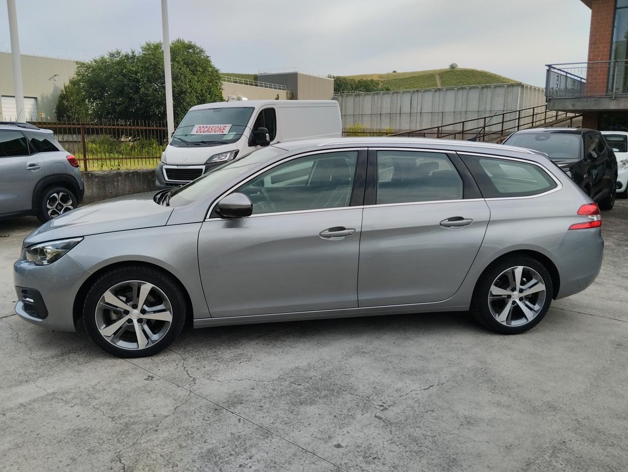 Peugeot 308 BlueHDi 130 S&S EAT8 SW Allure