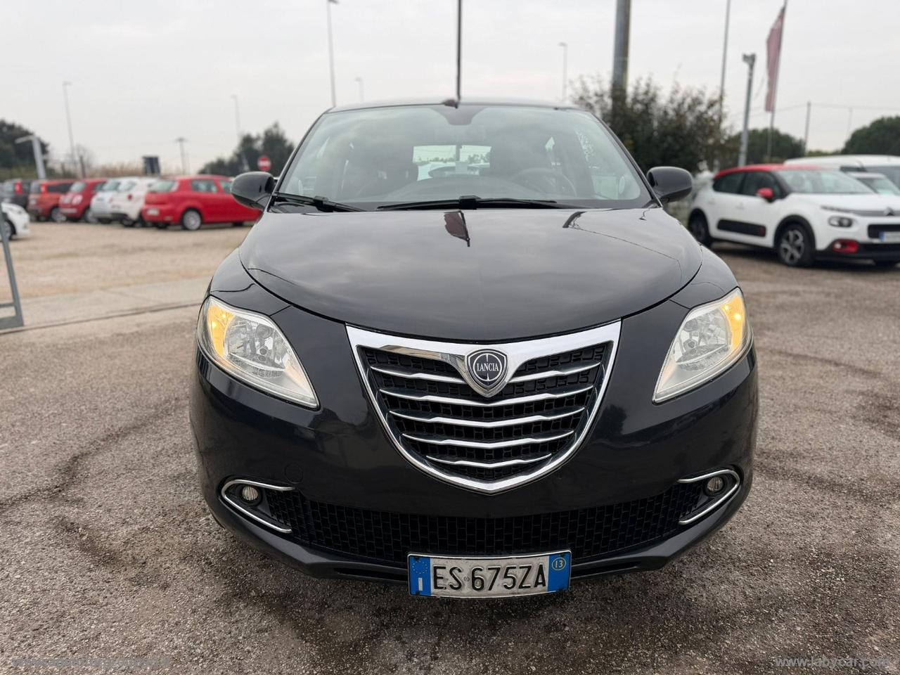 LANCIA Ypsilon 0.9 T.Air 85CV 5p. Met.Ec. Gold