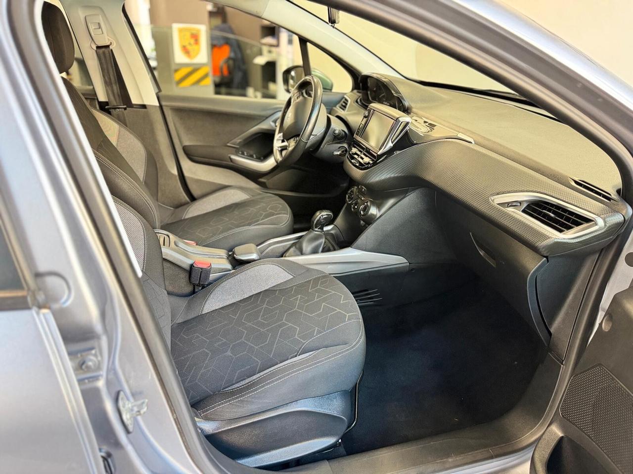 Peugeot 2008 PureTech 82 Active BENZINA