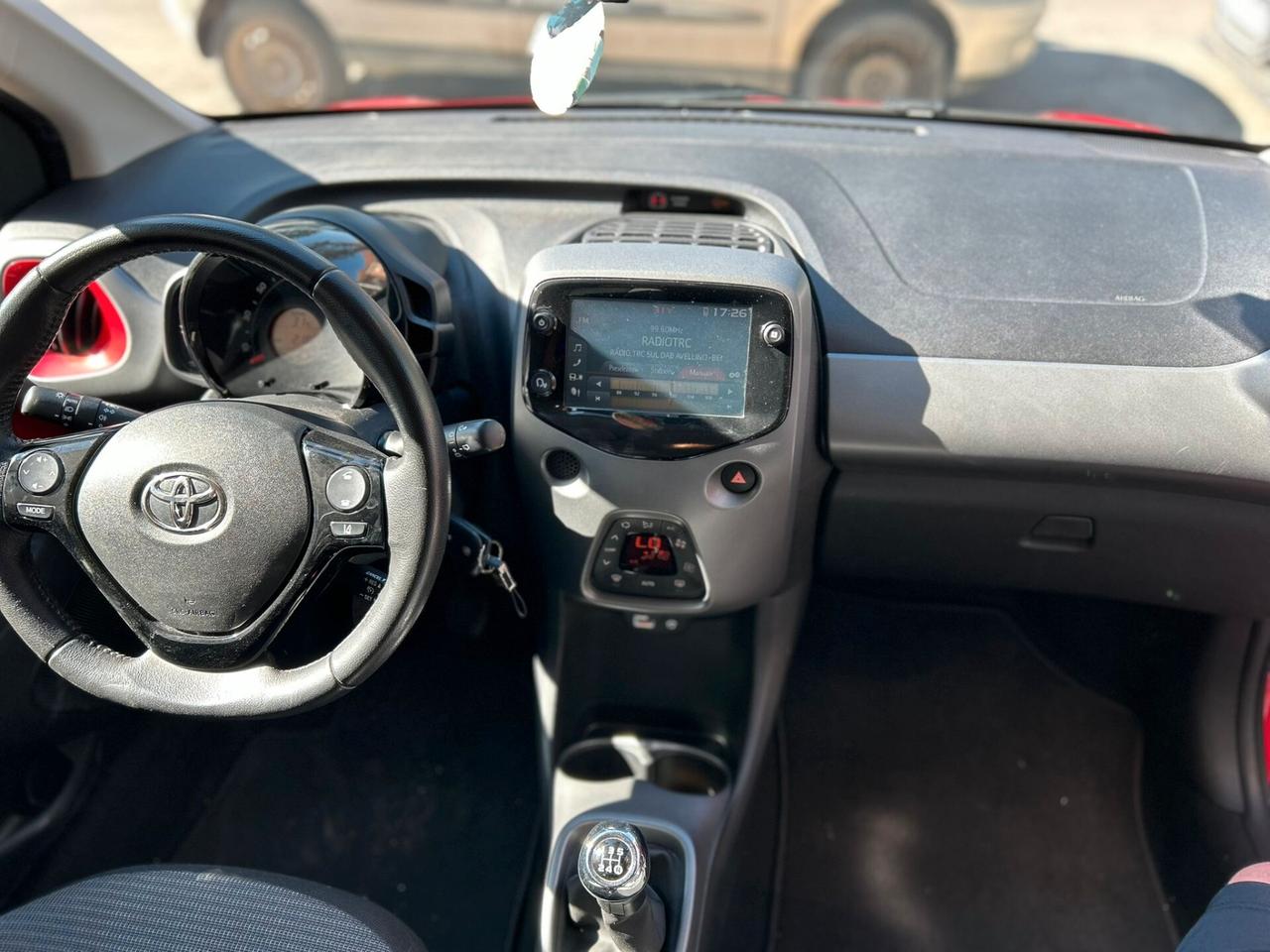 Toyota Aygo Connect 1.0 VVT-i 72 CV 5 porte x-clusiv
