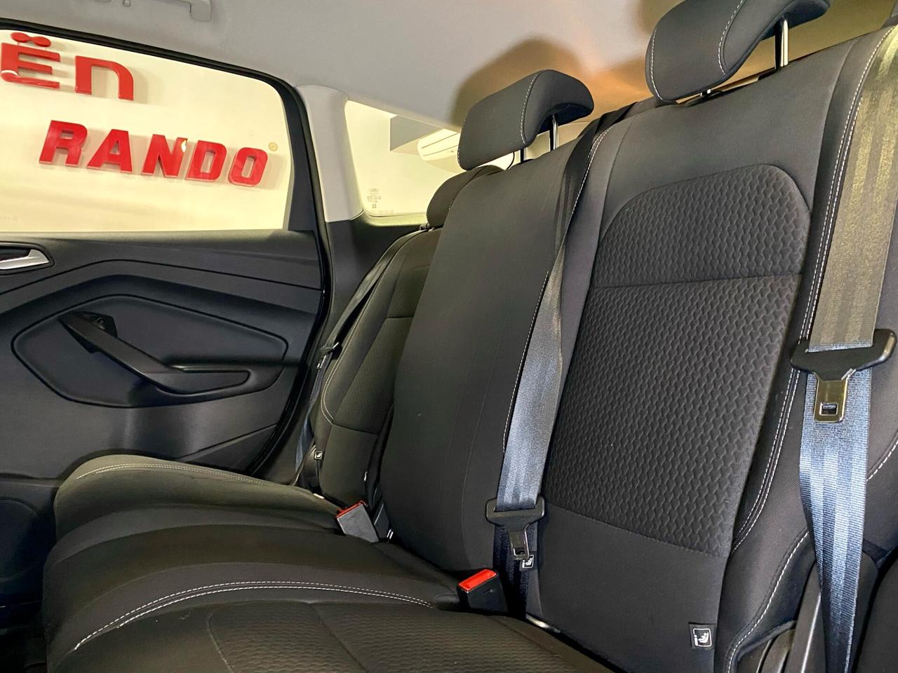 Ford Kuga 2.0 TDCI 120 CV S&S 2WD Powershift Business
