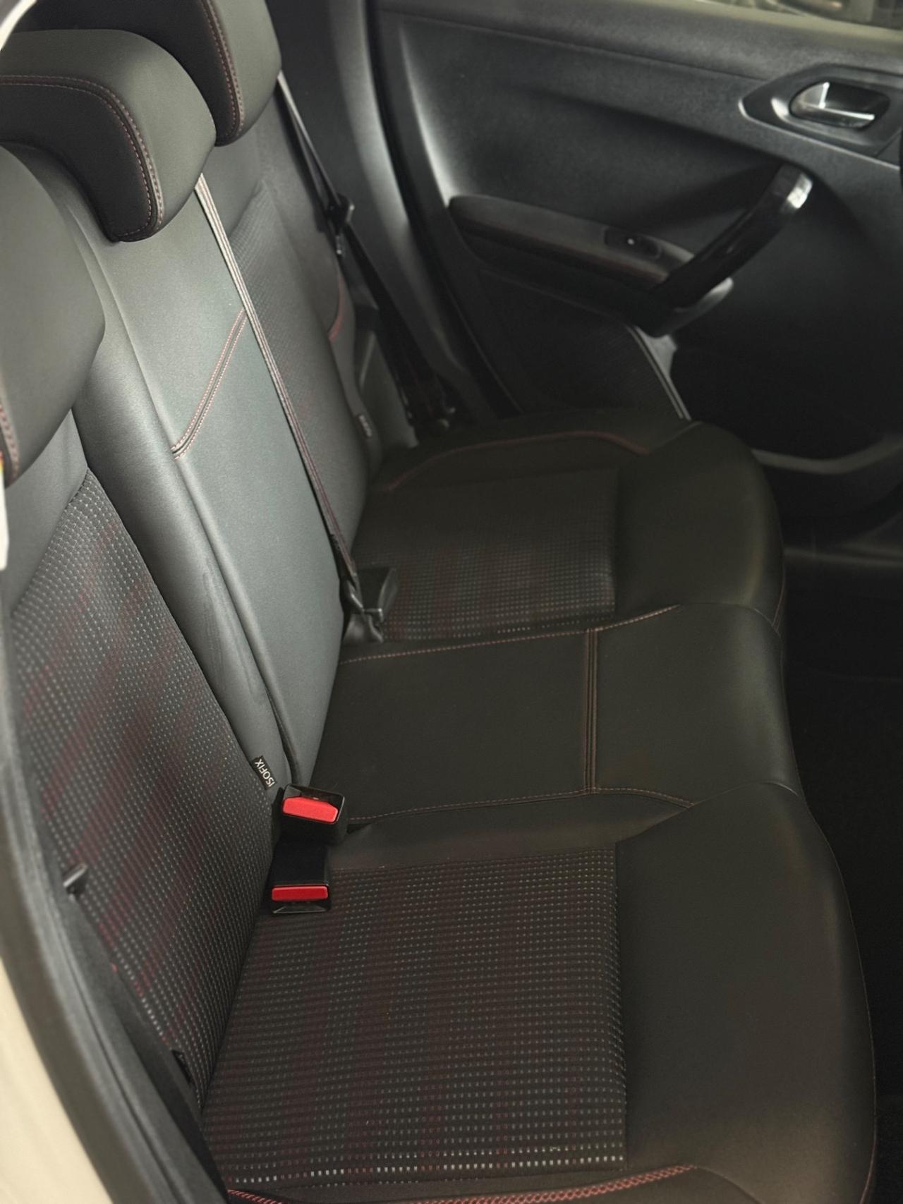 Peugeot 208 BlueHDi 100 5 porte GT Line