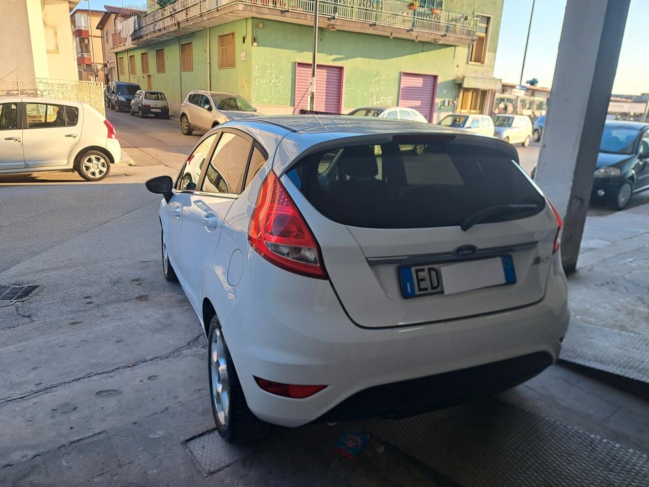 Ford Fiesta 1.4 GPL Titanium 2010 unico prop