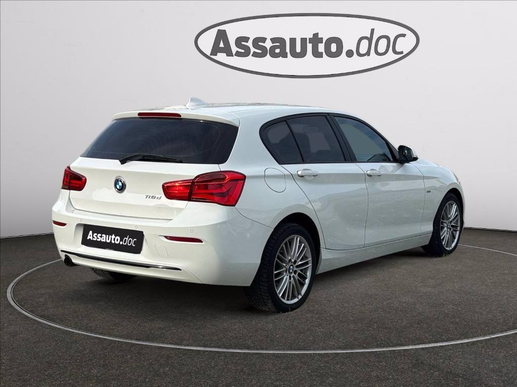 BMW 118d Sport auto 5p my18 del 2016