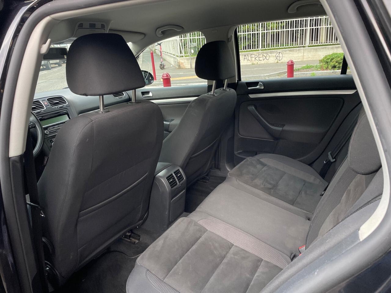 VW Golf Variant 2.0 TDI Highline/1PROP/GARANZIA