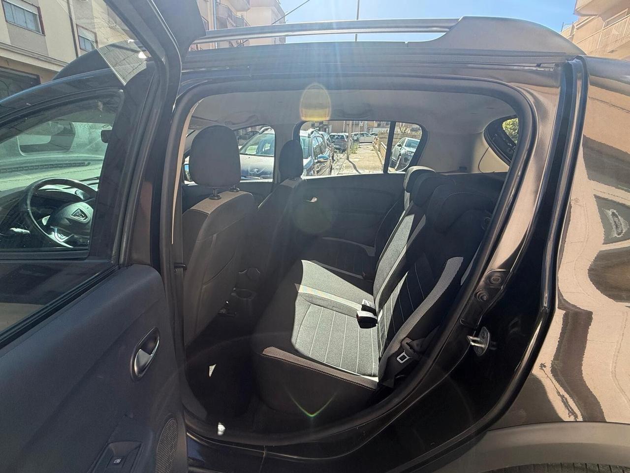 Dacia Sandero Stepway 1.5 Blue dCi 95 CV Comfort
