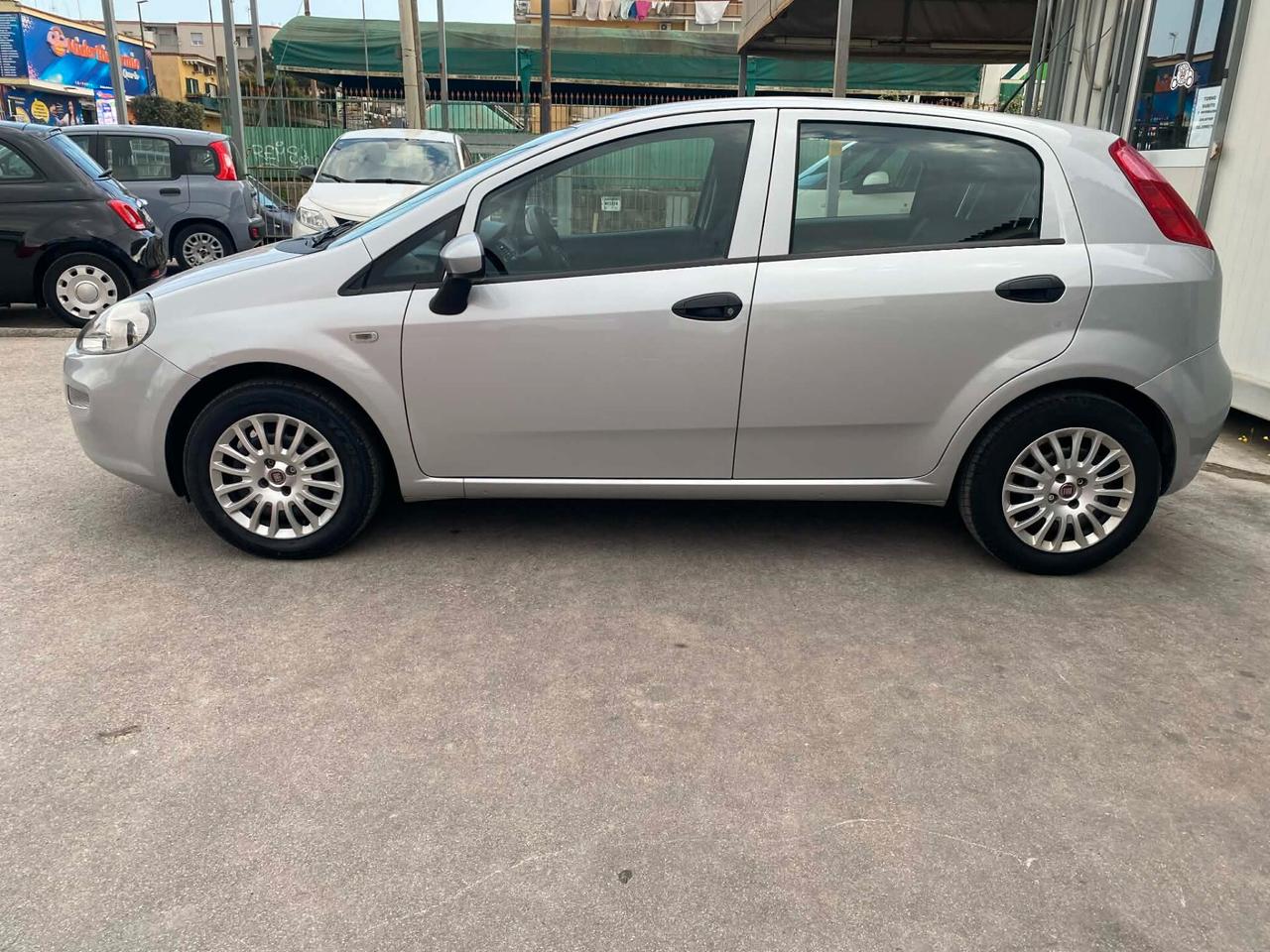 Fiat Punto 1.2 8V 5 p Promo Maggio Leggi