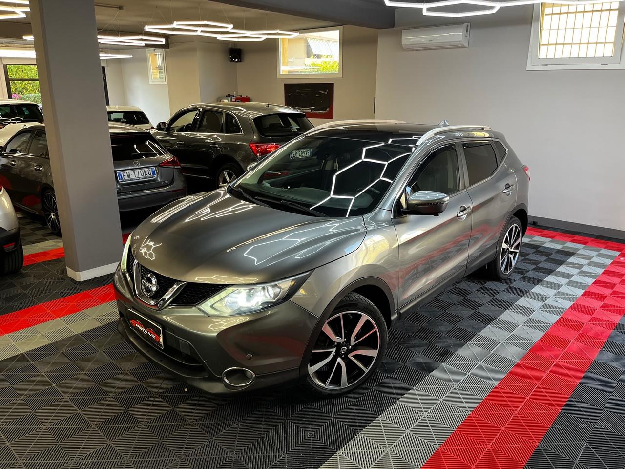 Nissan Qashqai 1.5 dCi Tekna - FABIANOAUTO