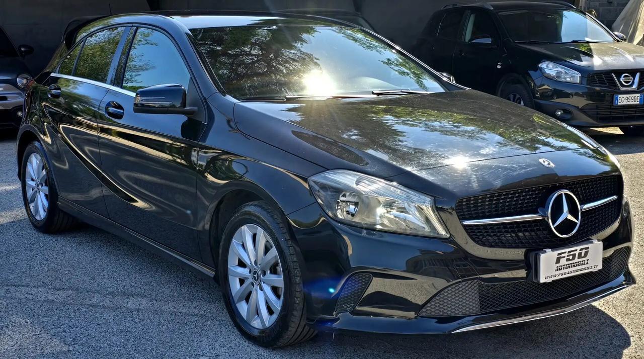 Mercedes-benz A 180 Mercedes-Benz A 180 d Premium Sport Auto Navi