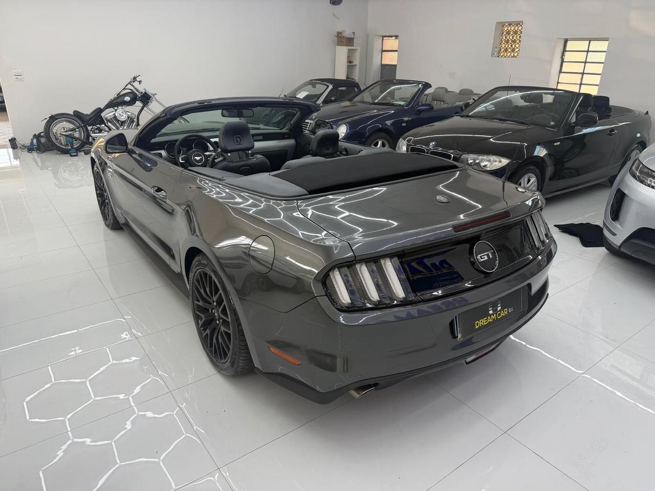 Ford Mustang Convertible 5.0 V8 421CV - Benzina
