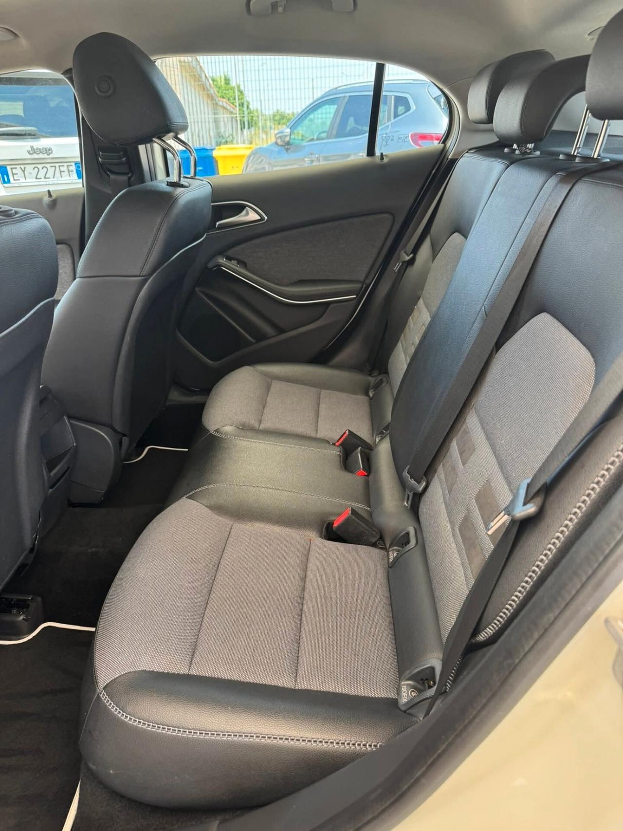 MERCEDES GLA 200 CDI 136CV UNICO PROPRIETARIO
