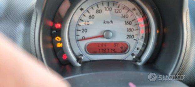 Suzuki Splash 1.0 BENZINA-2012