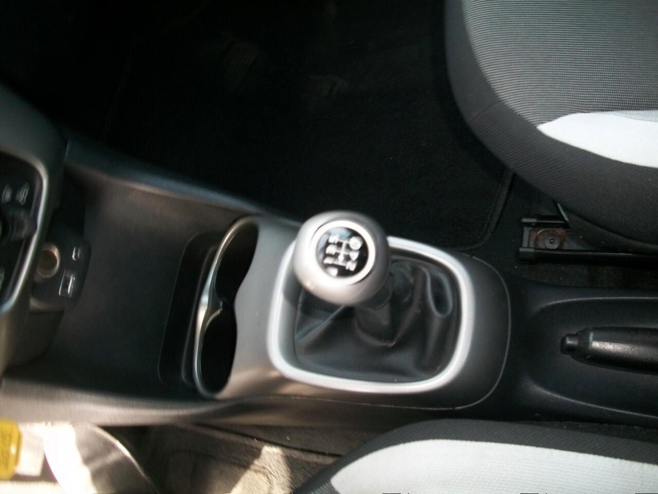 Toyota Aygo 1.0 VVT-i 69 CV 5 porte x-clusiv MMT SI NEOPATENTATI GARANZIA UN ANNO KM124585
