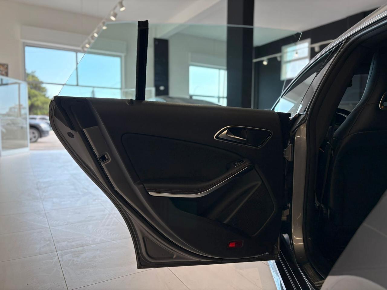 Mercedes-benz CLA 200 CDI S.W. Automatic Premium AMG