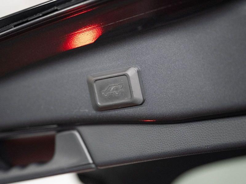 Toyota RAV4 Plug-in Plug-in 2.5 PHEV 306CV ECVT Dynamic+ 4WD