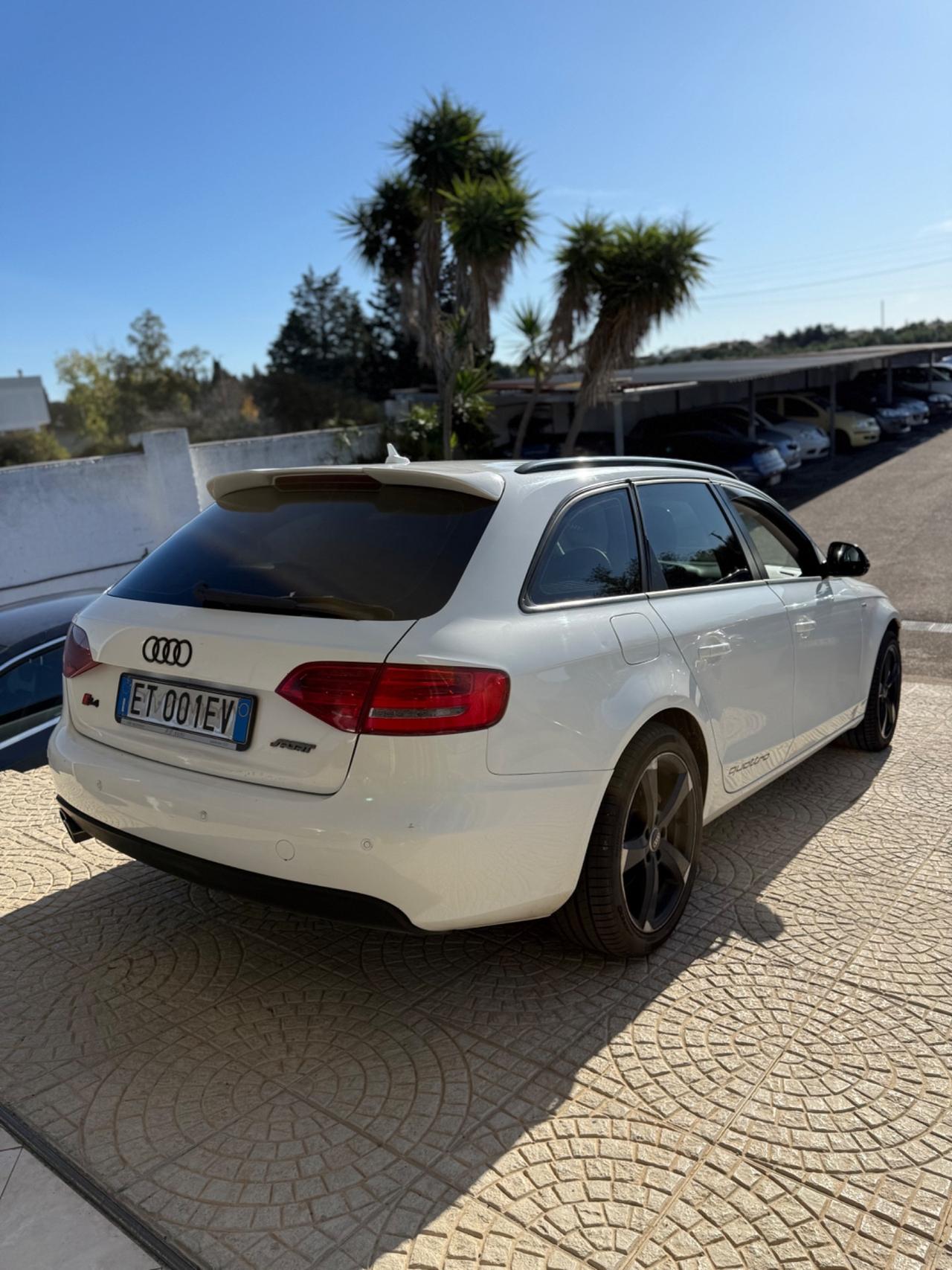 Audi A4 2.0 TDI 143CV Advanced Manuale