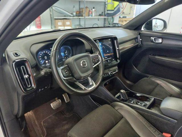 VOLVO XC40 T4 Recharge Plug-in Hybrid R-design