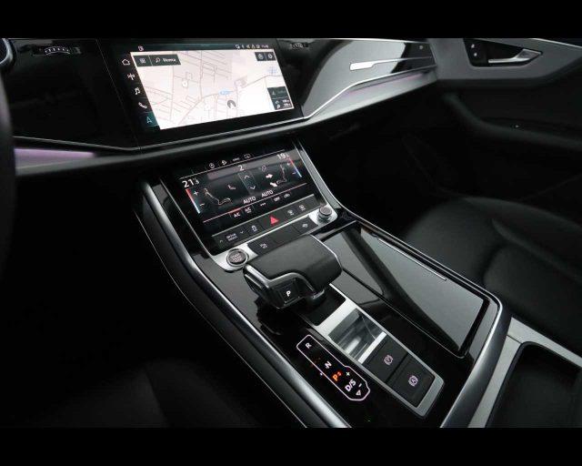 AUDI Q8 45 TDI quattro tiptronic