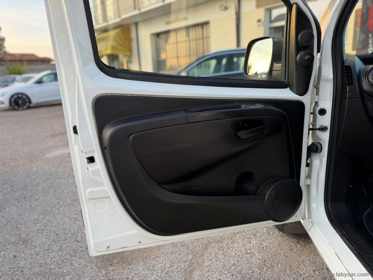 Fiorino 1.3 MJT 95CV Cargo SX SEMIVETRATO