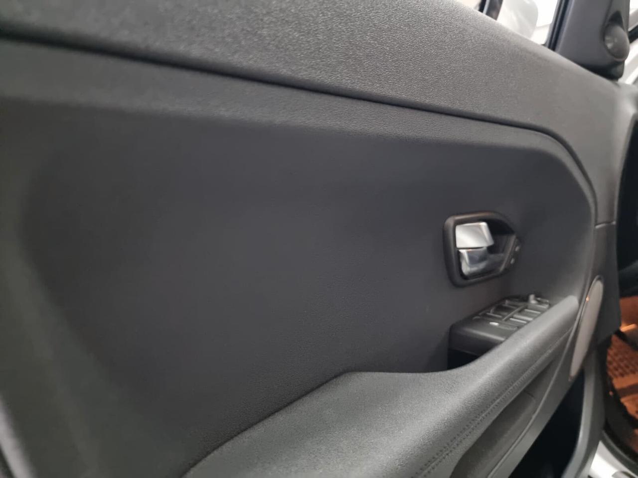 Land Rover Range Evoque 2.2 TD4 5p. Pure