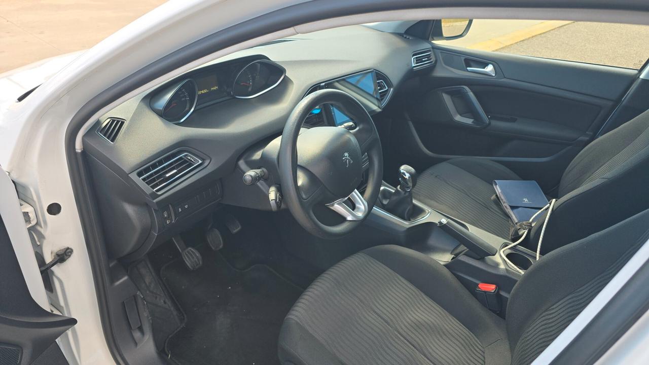 Peugeot 308 BlueHDi 100 S&S Active