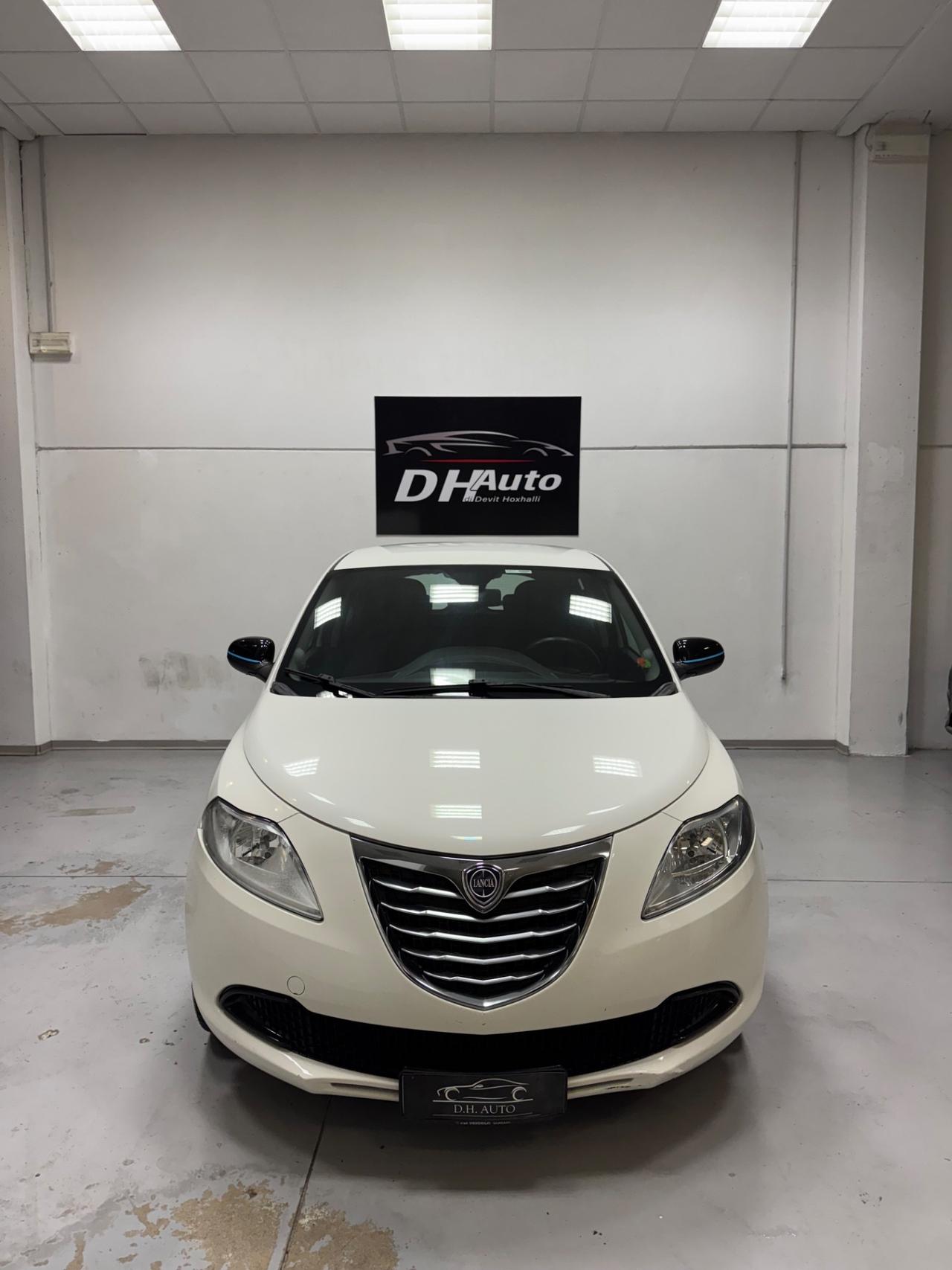 Lancia Ypsilon 1.2 69 CV 5 porte Platinum