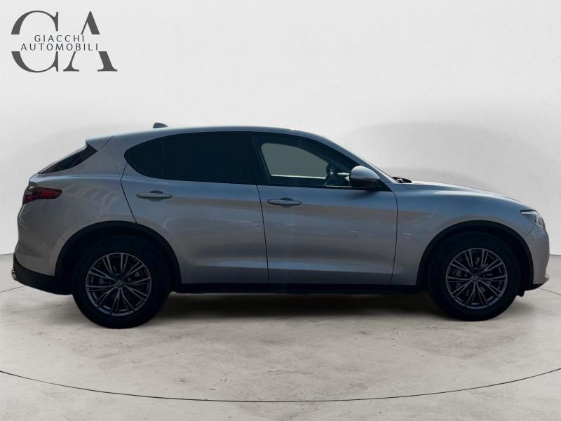Alfa Romeo Stelvio 2.2 t Business rwd 160cv auto