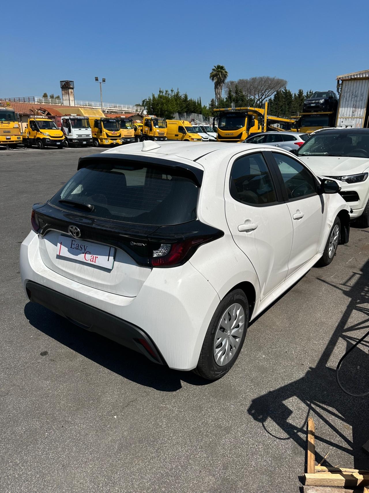 Toyota Yaris 1.5 Hybrid INCIDENTATA