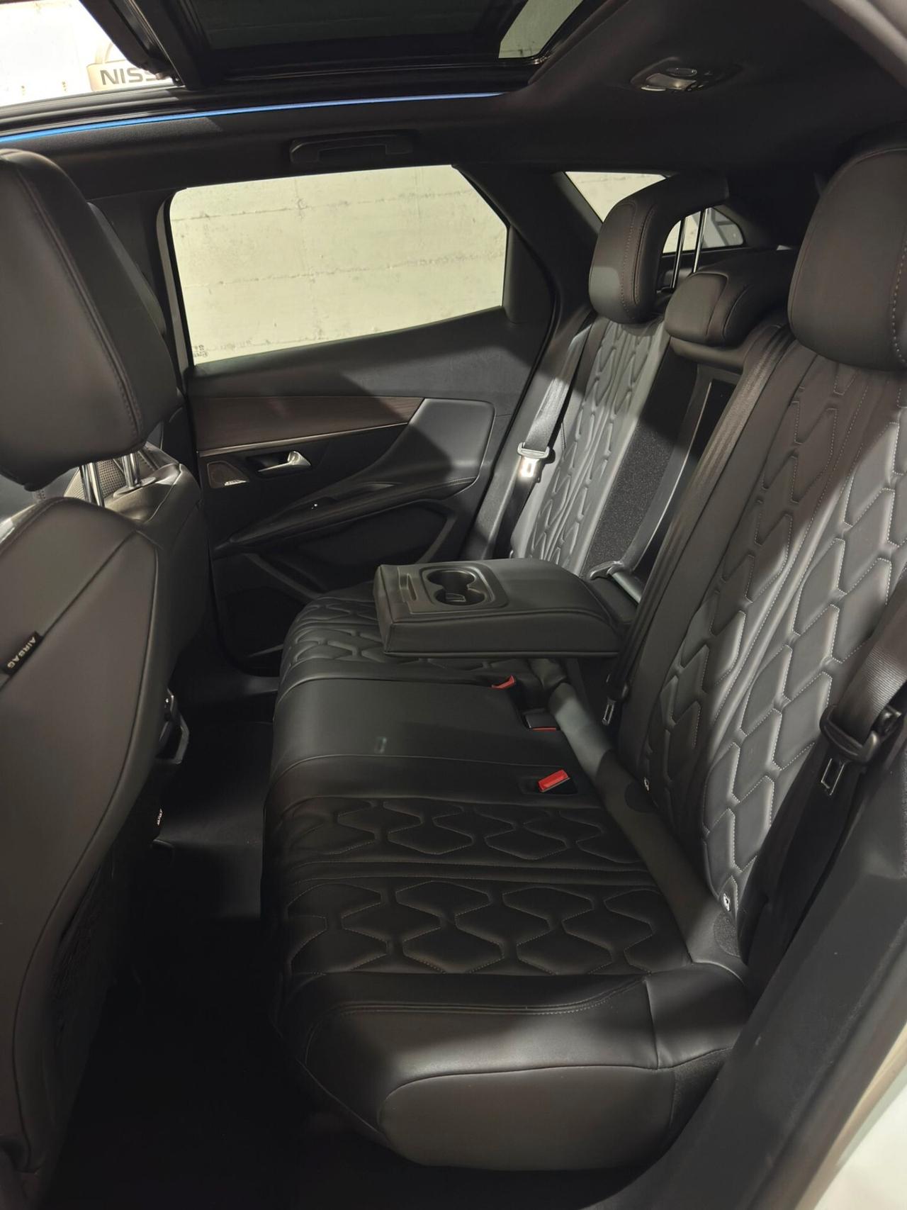 Peugeot 3008 BlueHDi 130 S&S EAT8 Active Pack