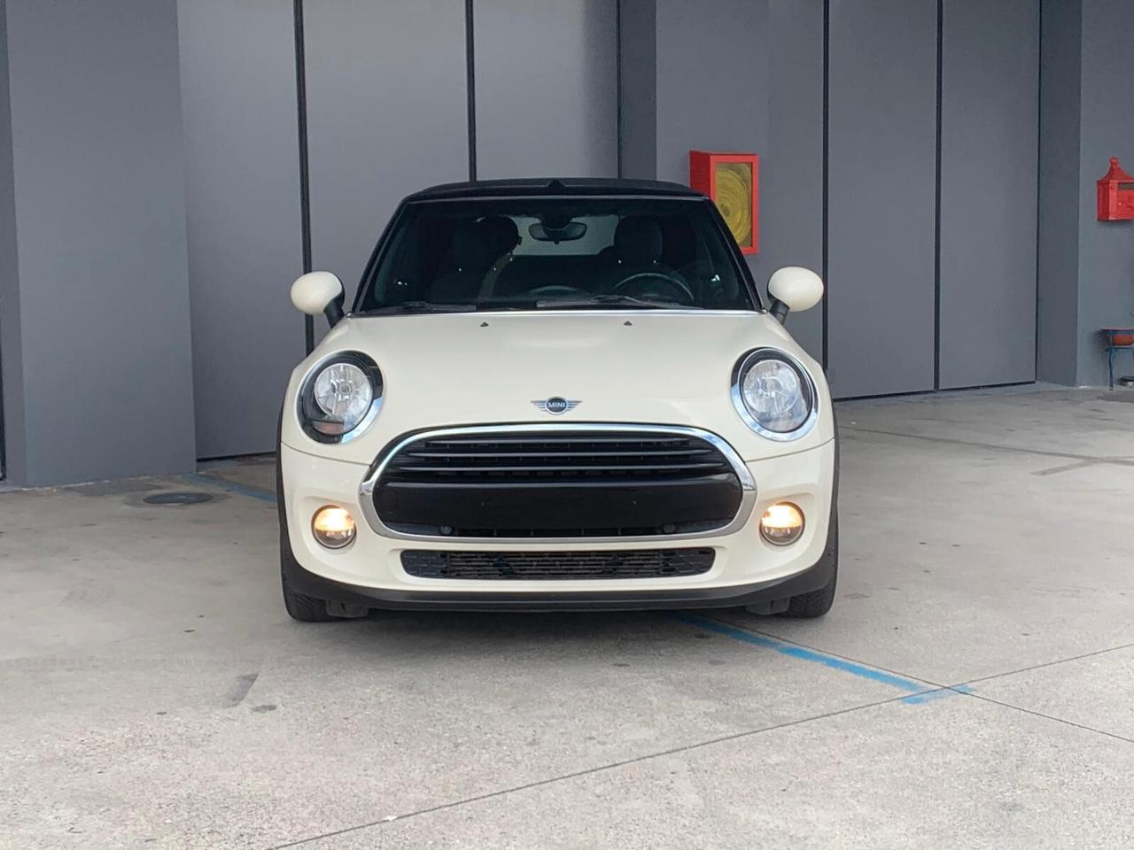 Mini Mini 1.5 Cooper D Cabrio