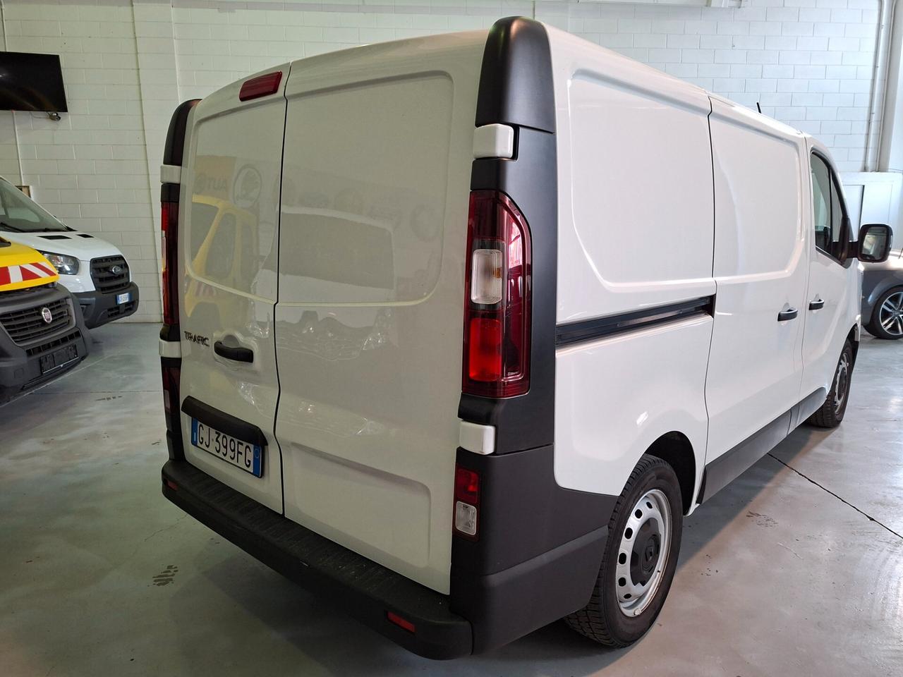 Renault Trafic 2.0 dCi 110CV - 1 PROPRIETARIO - PREZZO + IVA 22 %
