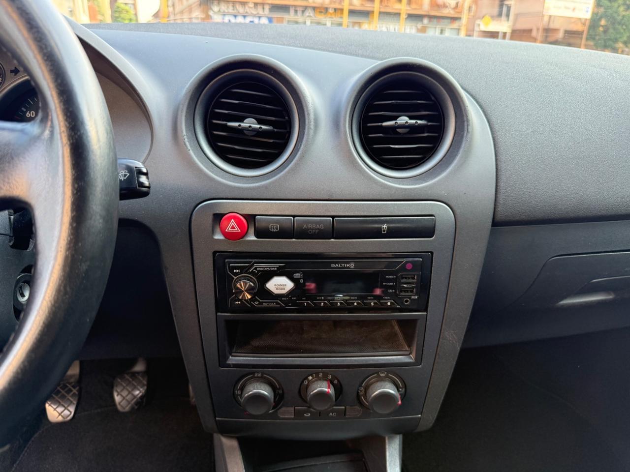 Seat Ibiza 1.4 16V 101CV 5p. Sport