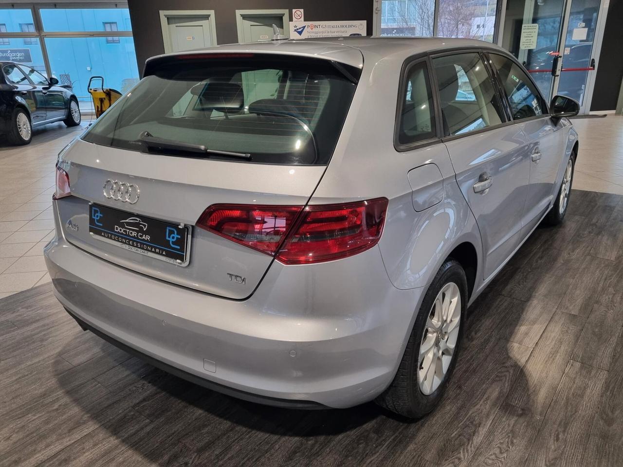 Audi A3 Sportback 1.6 tdi Attraction 110cv