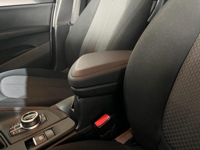 BMW X1 sDrive18d Business 18" xLine Navi/Full LED/Park Pl