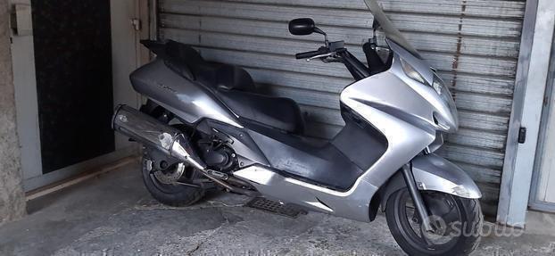Honda Silver Wing 400 Argento