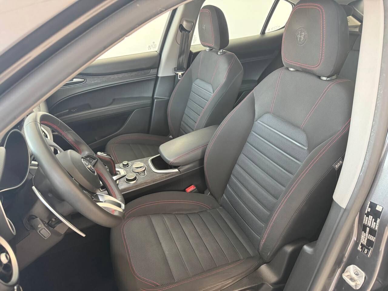 Alfa Romeo Stelvio 2.2 Turbodiesel 190 CV AT8 Q4 Business