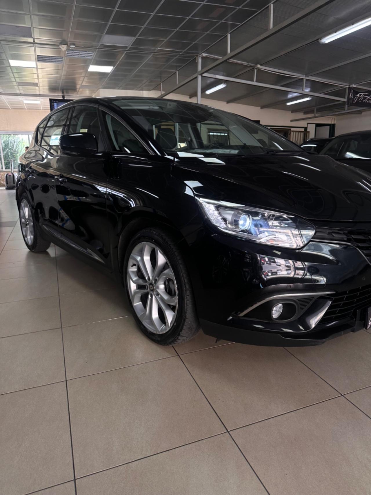 Renault Scenic Scénic dCi 8V 110 CV EDC Energy Sport Edition2