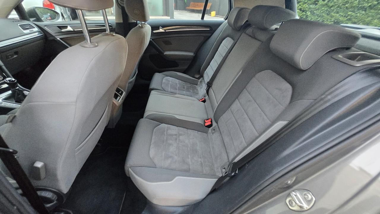 Volkswagen Golf 1.4 TSI 140 CV 5p. Highline BlueMotion Tettuccio