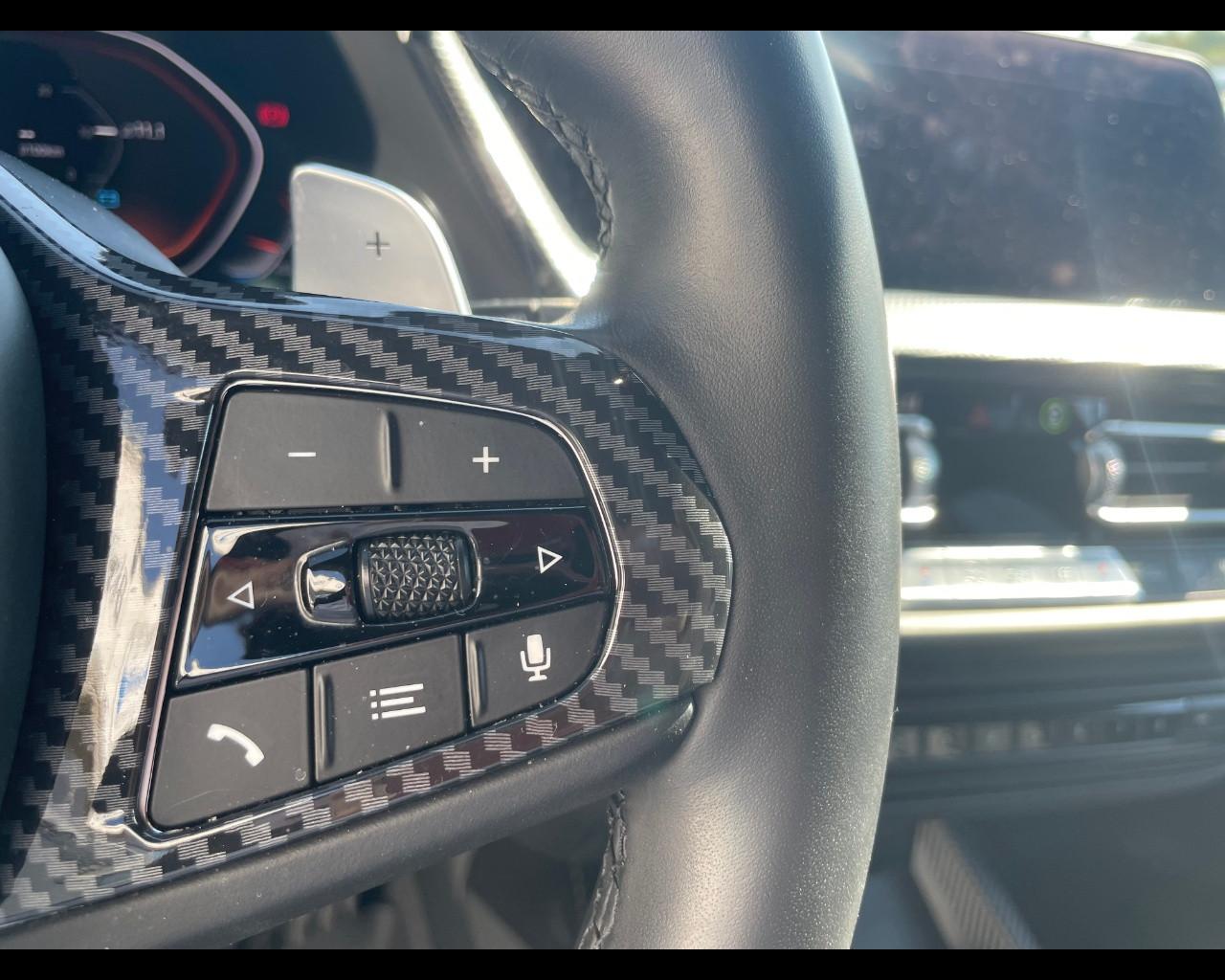 BMW Serie 1 (F40) - M 135i xDrive