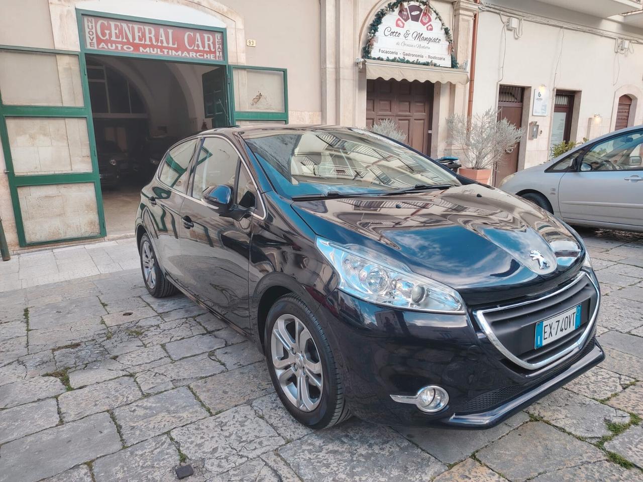 Peugeot 208 1.6 HDi 5 porte Allure