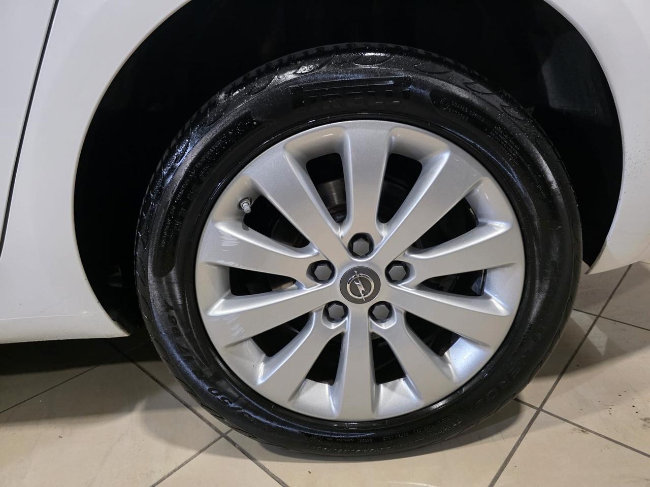 OPEL ZAFIRA 1.6 METANO 7 POSTI 2015