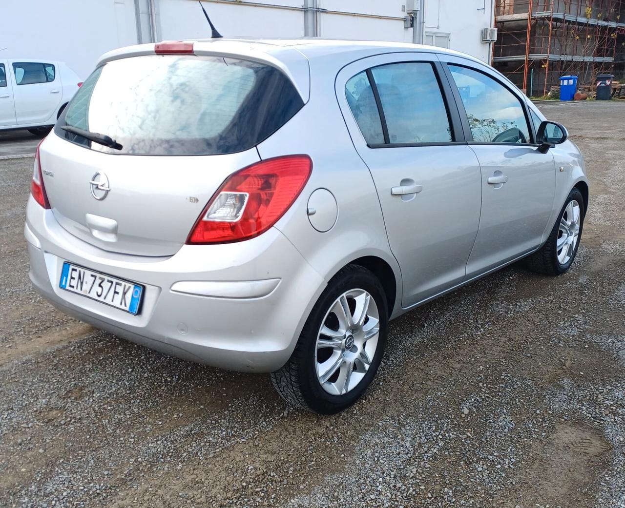 Opel Corsa 1.2 85CV 5 porte GPL-TECH Edition