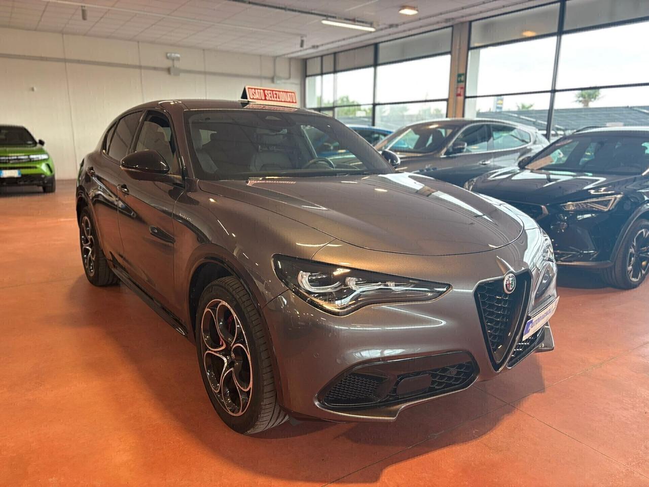 Alfa Romeo Stelvio VELOCE 2.2 Turbodiesel AT8 Q4 SPOTICAR